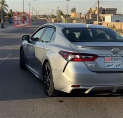 تۆیۆتا کامری